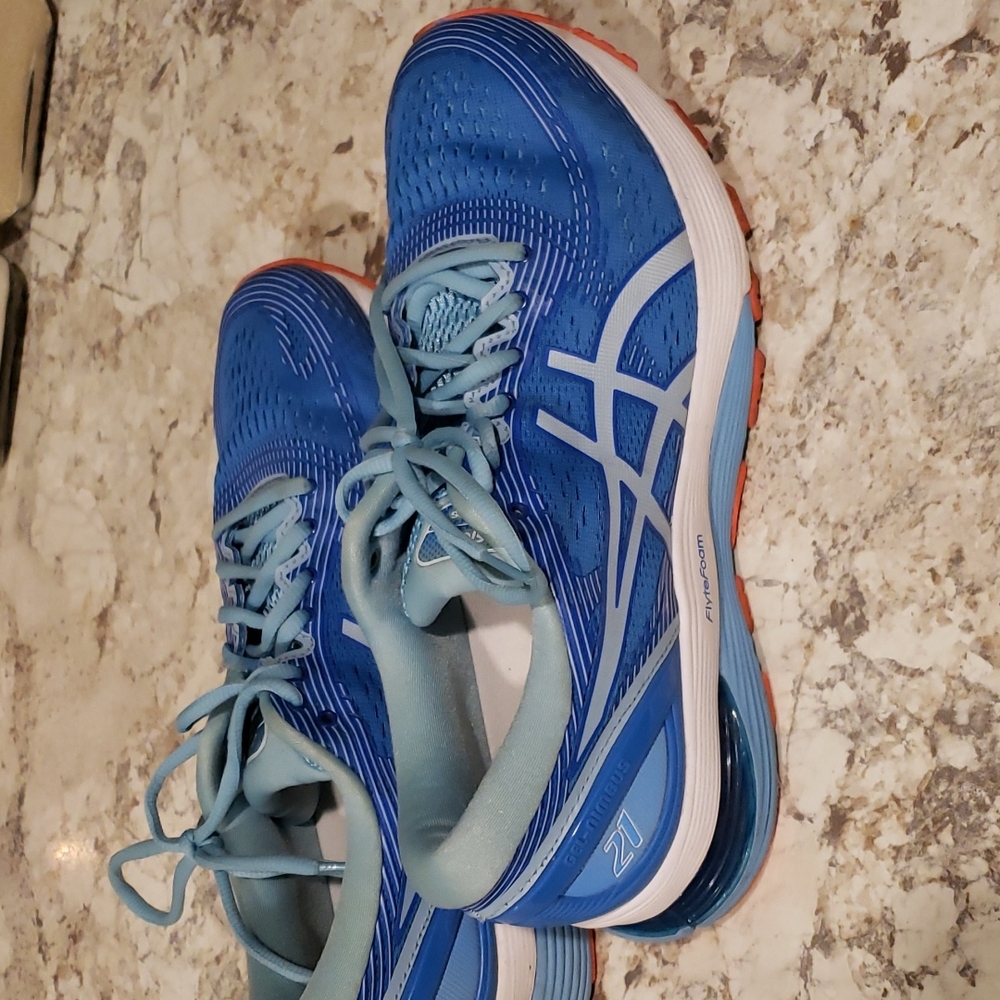 Asics Gel Nimbus 21